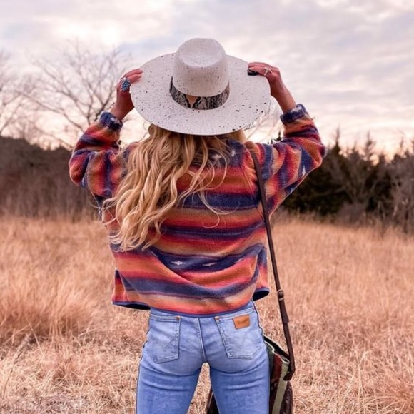 Wide Brim Hat - Picture 2 of 3